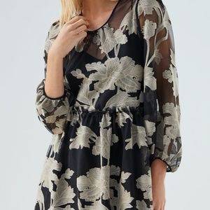 Maeve Trixie Embroidered Mini Dress Size M - tags attached!